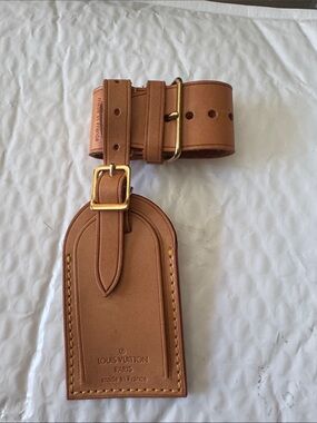 Louis Vuitton Brown Leather Luggage Tag with Gold-Tone Buckle